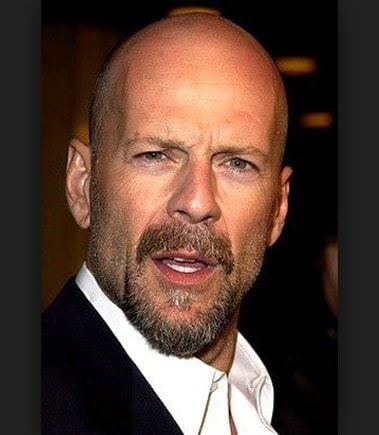 Bruce Willis calvo con perilla