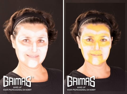 Maquillaje de Bruja Verde Amarillo - Paso 1