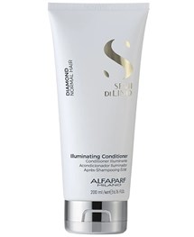 Comprar online Acondicionador Diamond Illuminating Alfaparf Semi Di Lino 200 ml en la tienda alpel.es - Peluquería y Maquillaje